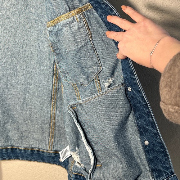 Wild Fable | 100% Cotton Denim Jean Jacket Coat Oversized Women XS Distressed - Picture 7 of 8